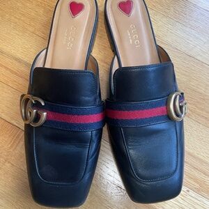 Gucci black leather slipper mule